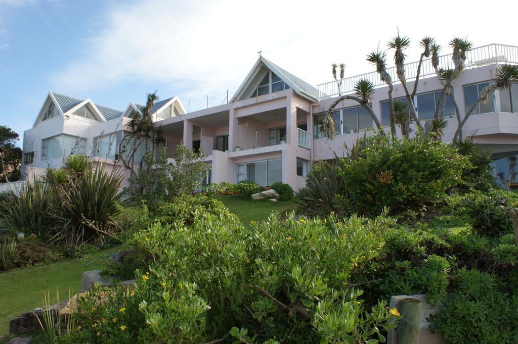 The Pink Lodge On The Beach Wilderness Bagian luar foto