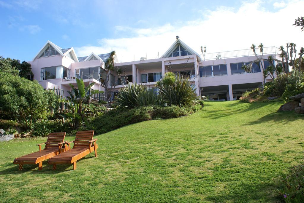 The Pink Lodge On The Beach Wilderness Bagian luar foto